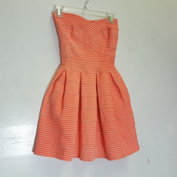 L'ATISTE Dresses & Skirts - latiste by amy bandage dress small